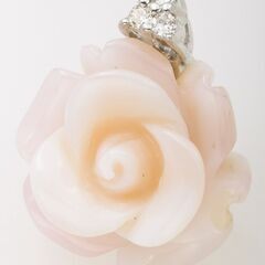 K18WG 珊瑚(コーラル)・ダイヤモンド ペンダント ローズモチーフ 品番c23-444の画像