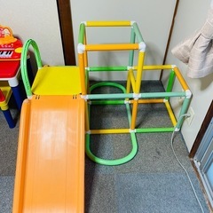 滑り台の画像