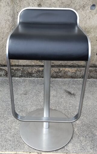 イタリアの家具ブランド「ラパルマ社」のカウンターチェア