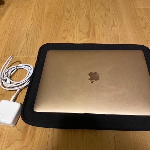 Apple M1チップ搭載13インチMacBook Air