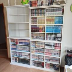 漫画用ガラスつき本棚