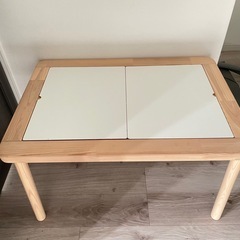 IKEA フリサット キッズ テーブル
