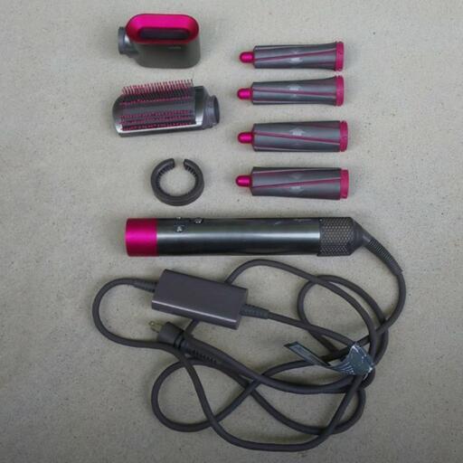 【値下げ交渉対応します】ダイソンヘアドライヤー