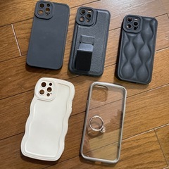 iPhone12/12Pro ケース　5個の画像