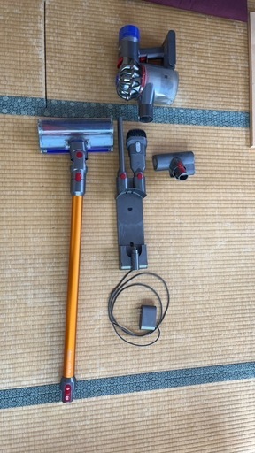 dyson v8 fluffy【お問合せが無いので、一旦閉じます 】