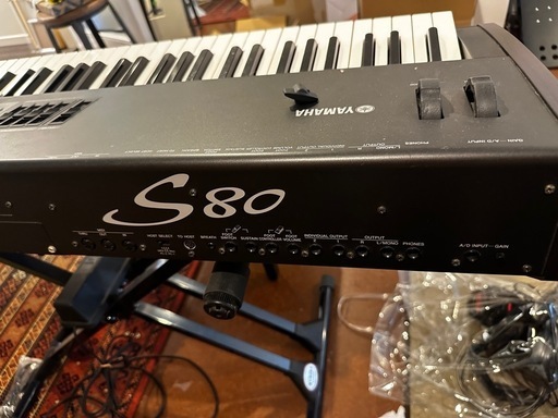 受け渡し予定者決定　YAMAHA S80 キーボード　スタンド　椅子付き