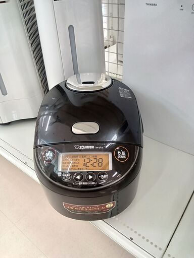 ★ジモティ割あり★ ZOJIRUSHI 炊飯器 NP-ZX18 一升 22年製 動作確認／クリーニング済み TC4406