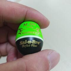 🎣釣具　➇ソルブレ ガジェット Mサイズ 蛍光ミドリ 中通しウキ 円錐ウキ　新品未使用品の画像
