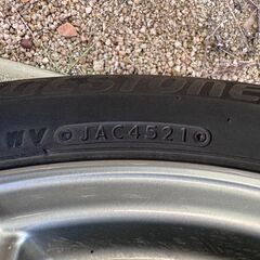 ニッサンセレナ　スタッドレスタイヤホイール4本セット  ブリヂストンBLIZZAK VRX3の画像