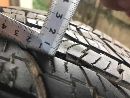 ノーマルタイヤ　　265/70R16