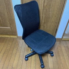 キャスター付き　椅子
