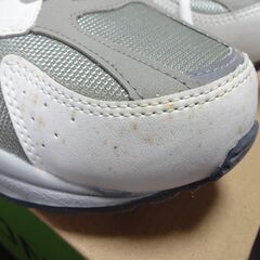 靴　スニーカー （未使用）の画像