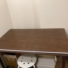ダイニングテーブル