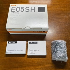 ビジネスケータイ E05SH  動作不明品