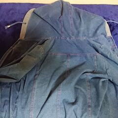③　パーカー　レディース　サイズS　バスト７２－８０　身長１５４－１６２の画像