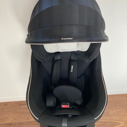 コンビ　チャイルドシート　エッグクッション