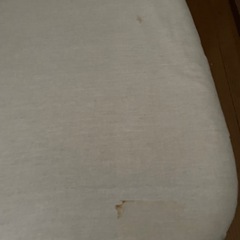 アイロン台。サイズ約高さ16㌢長さ60㌢35㌢。薄い黄っぽいしみがあります。写真をご覧下さいの画像