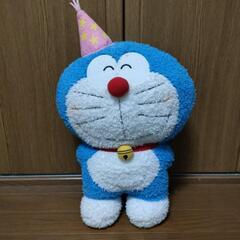 ドラえもんの特大ぬいぐるみ