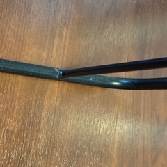 木目サイドテーブルの画像