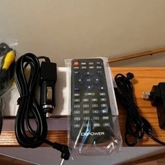 ※購入者様が決まりました。 ポータブル　モニター　DVDプレーヤー　CD 映画　ドラマ　アニメ　車内モニター　音楽　ポータブルプレーヤー　レコーダー　DVDの画像