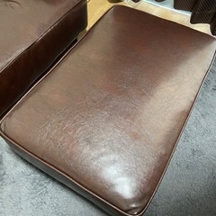 ソファ　枕・スツール付きの画像