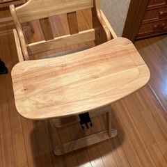 ベビーチェア　タンスのゲン　Design the future