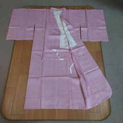 着物 和装コート(ピンク地 銀ねず織柄)の画像
