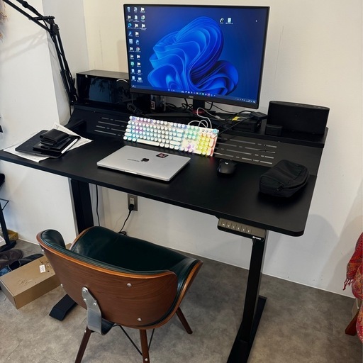 【超美品】自動昇降デスク スイッチ１つで上下の可動