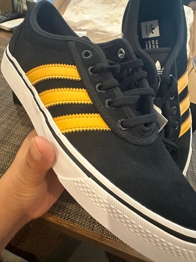 adidasスニーカーEG4288
