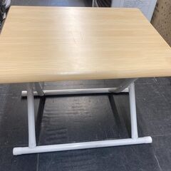 ☆中古￥1,000！コーナン　木目調ＦＤテーブル　家具　幅50㎝...