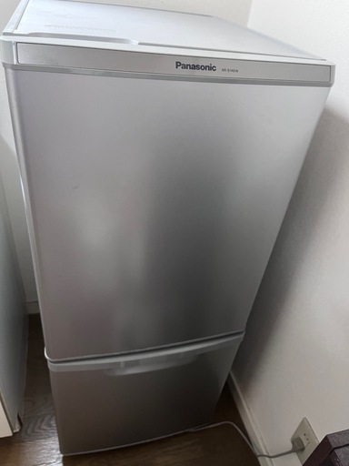 【引渡先決定】138L パーソナル冷蔵庫 NR-B148W   中古