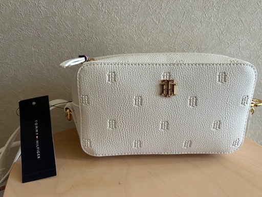 値下げ20%OFF【   】トミー ヒルフィガー  新品ショルダーバッグ