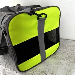 ①OUTDOOR PRODUCTS タンクキャリー ペットキャリー バッグ ショルダー 小型犬 猫 Mサイズ 斜め掛け の画像