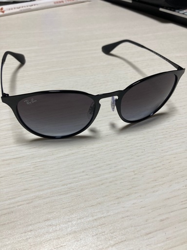 ※購入者決定　
Ray-Ban(レイバン)サングラス　新品未使用　お買い上げ希望の方は29日(木)までにお問い合わせください