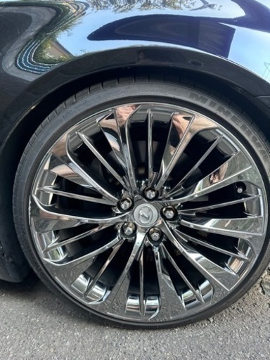 車のパーツ タイヤ、ホイール