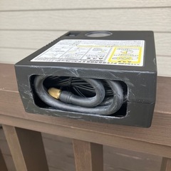 軽自動車電動コンプレッサー付きパンク修理キットの画像