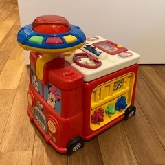 ミッキーマウス　車のおもちゃ