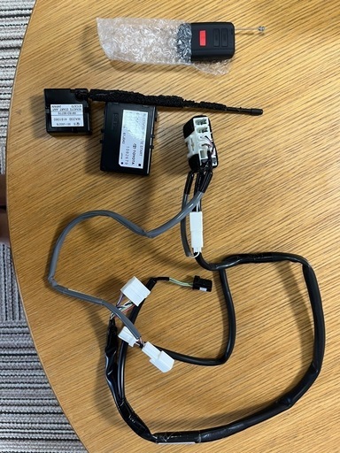 トヨタ純正　リモートスタート　ほぼ新品