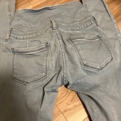 エモダ デニムの画像