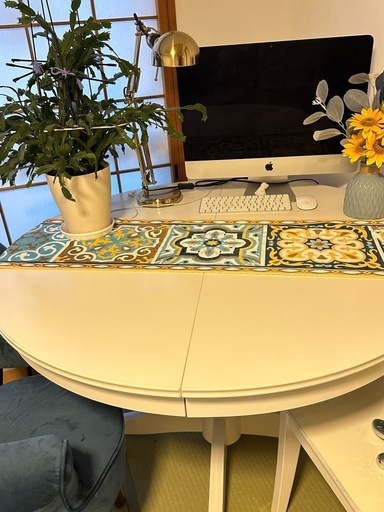 IKEA 伸長式テーブルと チェア　4個　セット