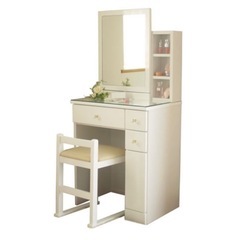 ドレッサー　家具　1年半使用