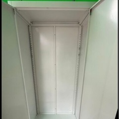 【商談中】スチール収納棚　事務所の書類保管に！　木目　棚付きの画像