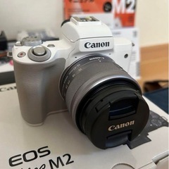 大人気！Canon EOS Kiss M2ミラーレス一眼カメラ＋備品