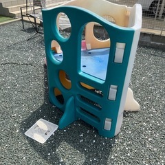 すべり台
の画像