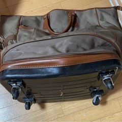 【値下げ】
キャリーバッグ