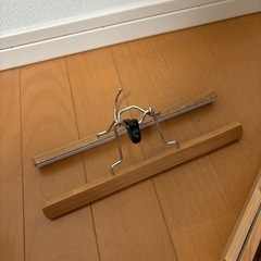 パンツ用ハンガー11本の画像