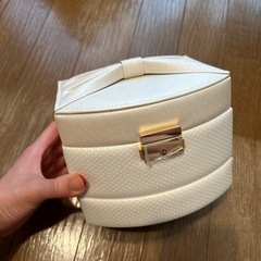 【美品】アフタヌーンティーリビング♡アクセサリーケース、ジュエリ...