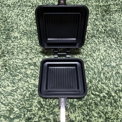 【ほぼ新品】ワッフル&ホットサンドプレート2タイプ2個セットの画像