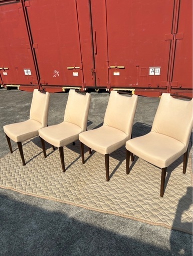 カリモク　ダイニングチェア