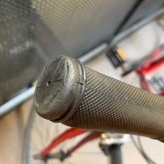 自転車　赤　クロスバイク　の画像